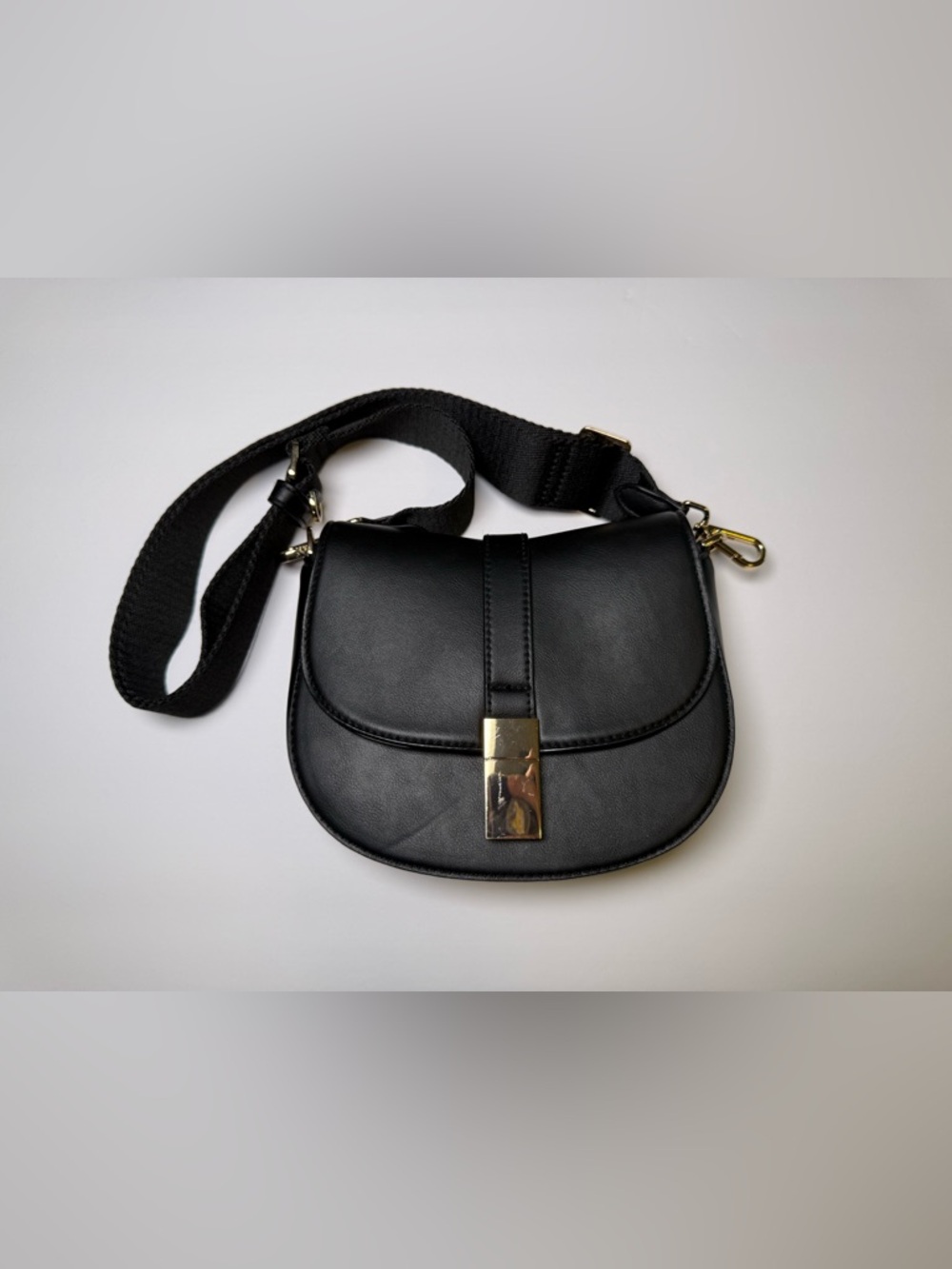 Black Saddle Crossbody Bag Gold Tone Hardware Adjustable Strap